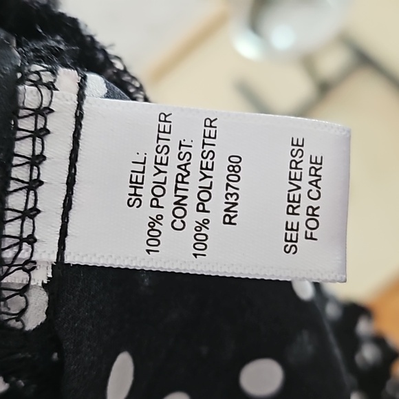 Black Polka Dot ruffle blouse with elastic band waist - Picture 3 of 9